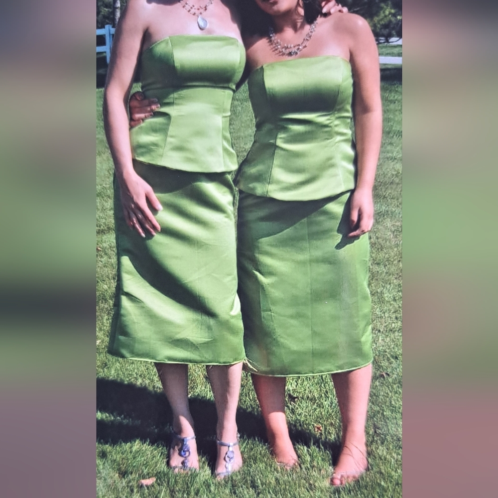 LMQY Dress strapless green party bridesmaid bridal midi dress.  Size 4 & 6.